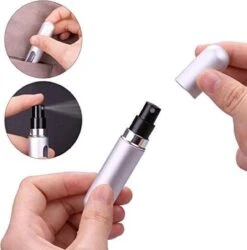 MaxedMore Navulbare Parfumverstuiver 5ml Rood/Licht Roze/ Oranje/Groen/ Blauw/ Grijs - 65 Keer Spraybare Parfum Verstuiver - Hervulbaar Tasverstuiver Voor Parfum - Meeneem Mini Geur Flesje Voor Op Reis - Lipstick Formaat Navulbaar Parfumflesje -Parfum Winkel 1187x1200 1