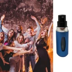 MaxedMore Navulbare Parfumverstuiver 5ml Blauw - 65 Keer Spraybare Parfum Verstuiver - Hervulbaar Tasverstuiver Voor Parfum - Meeneem Mini Geur Flesje Voor Op Reis - Lipstick Formaat Navulbaar Parfumflesje -Parfum Winkel 1200x1200 631