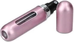 MaxedMore Navulbare Parfumverstuiver 5ml Rood/Licht Roze/ Oranje/Groen/ Blauw/ Grijs - 65 Keer Spraybare Parfum Verstuiver - Hervulbaar Tasverstuiver Voor Parfum - Meeneem Mini Geur Flesje Voor Op Reis - Lipstick Formaat Navulbaar Parfumflesje -Parfum Winkel 1200x686 2