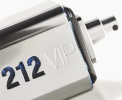 Carolina Herrera 212 VIP Men - 100 Ml - Eau De Toilette Spray - Herenparfum -Parfum Winkel 1200x976 1