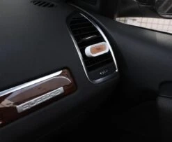 Eco Autoparfum ZWART - 2 Stuks!! - Luxe Auto Luchtverfrisser - Voor Luchtrooster - Autogeur -AutoVerfrisser - Trendy Design - VentilatieroosterMonteerbaar - Herbruikbaar - AutoLuchtje - Geurverfrisser - Eco Friendly - Biologisch Afbreekbaar -Parfum Winkel 1200x987 7